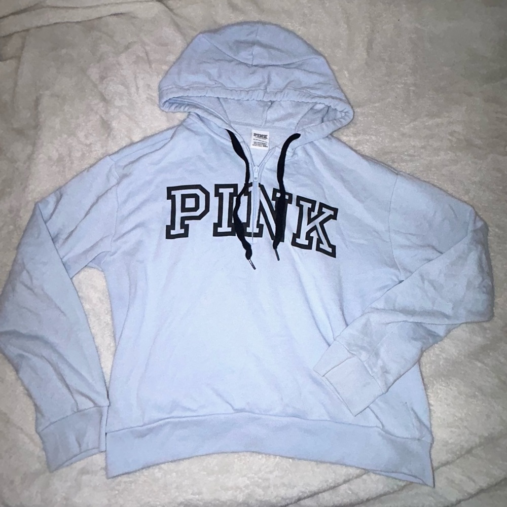 Light blue “pink” crop top quarter is it. Size xs